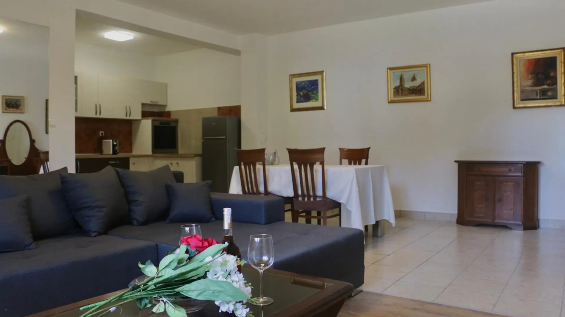 Beachfront Apartment Drazen With Patio & Parking Split
